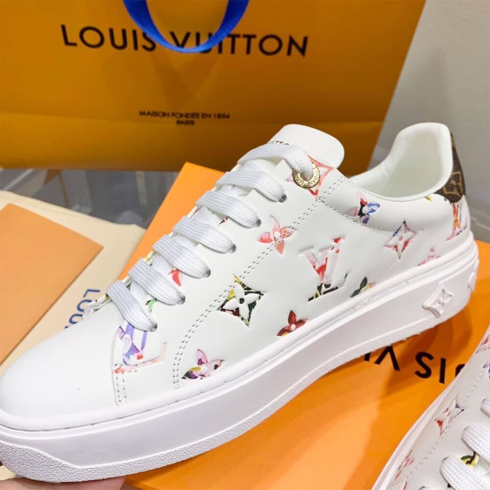 TIME OUT SNEAKER
