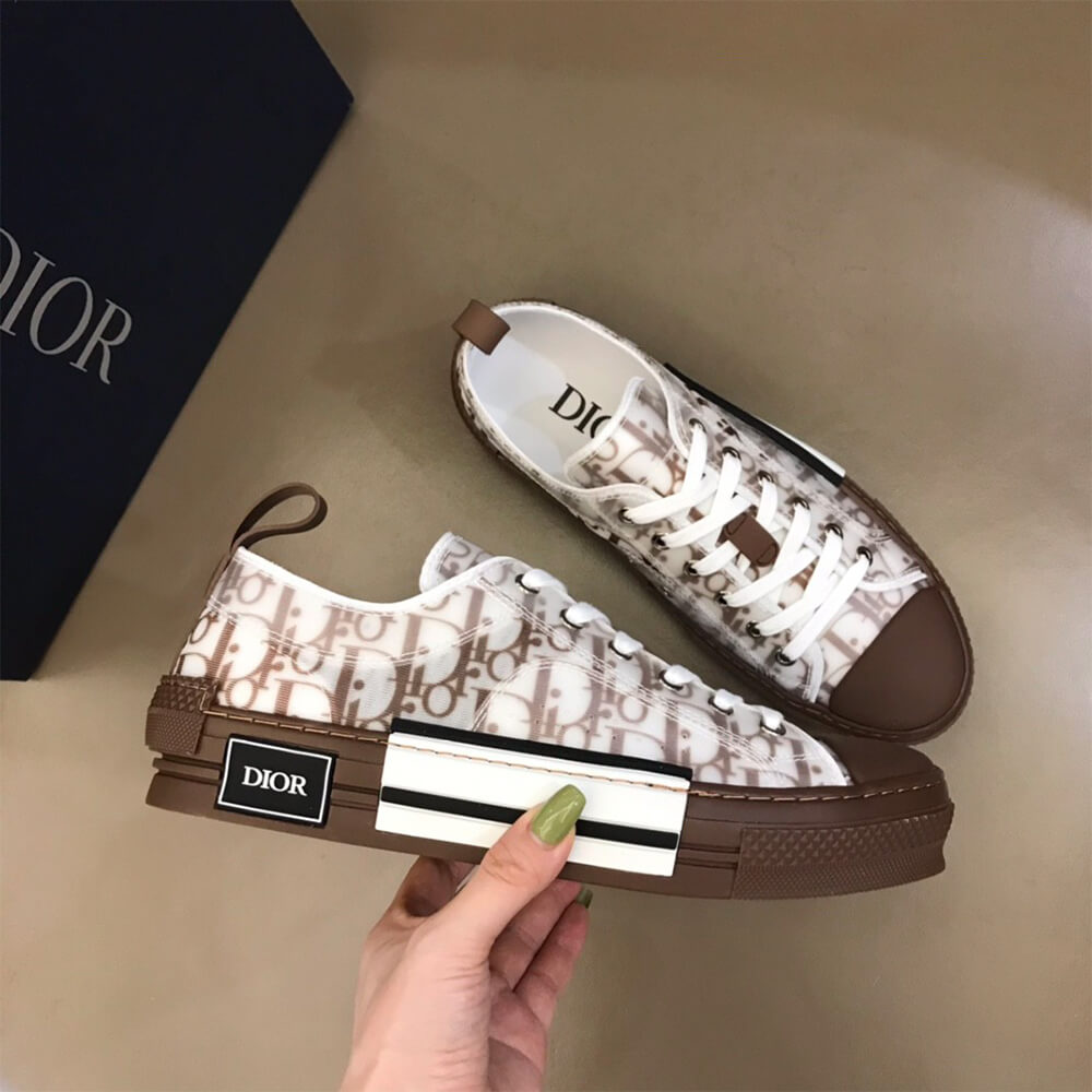 B23 LOW-TOP SNEAKER